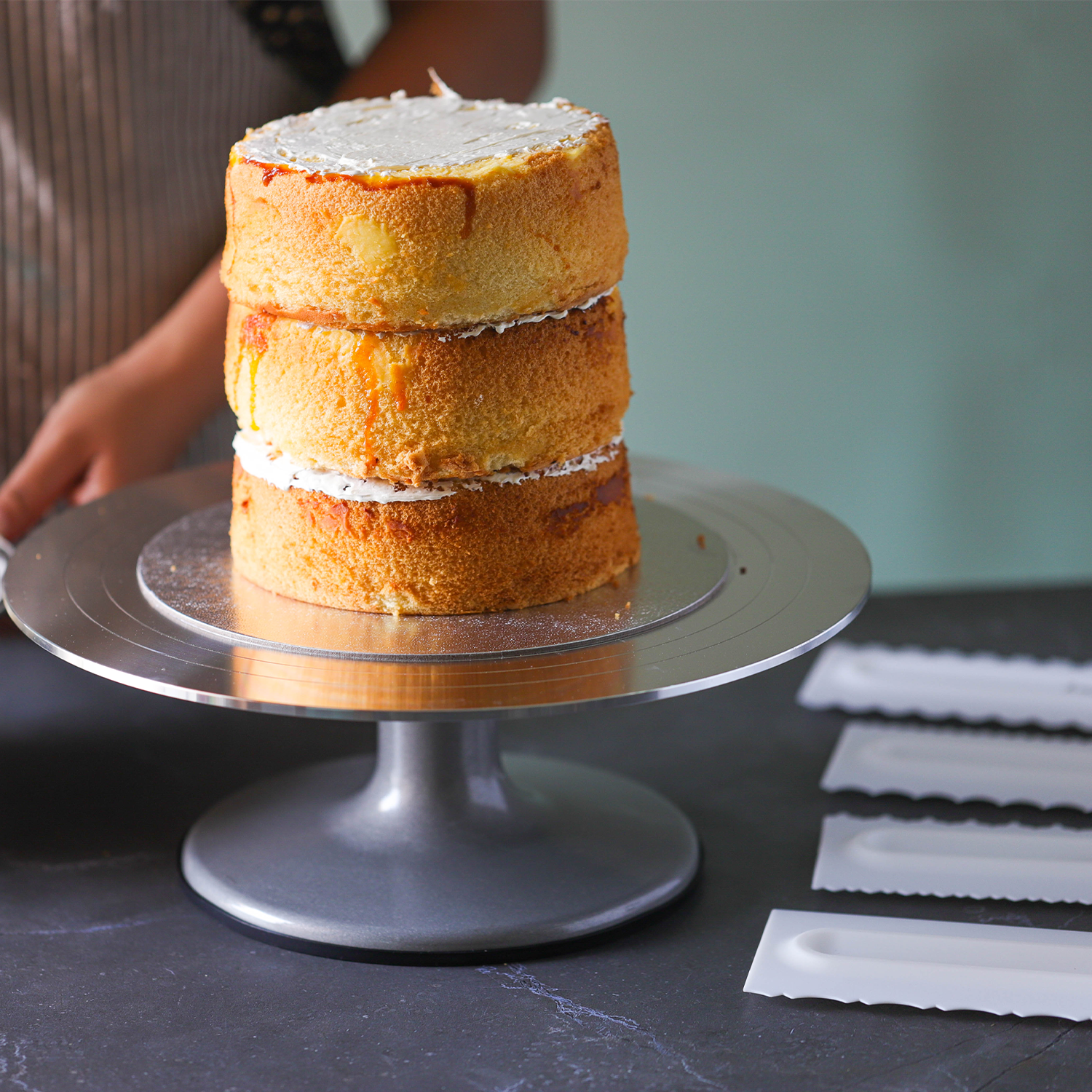 Kayaso Decorating Comb and Icing Smoother, 4 Pcs Cake Scraper Set.