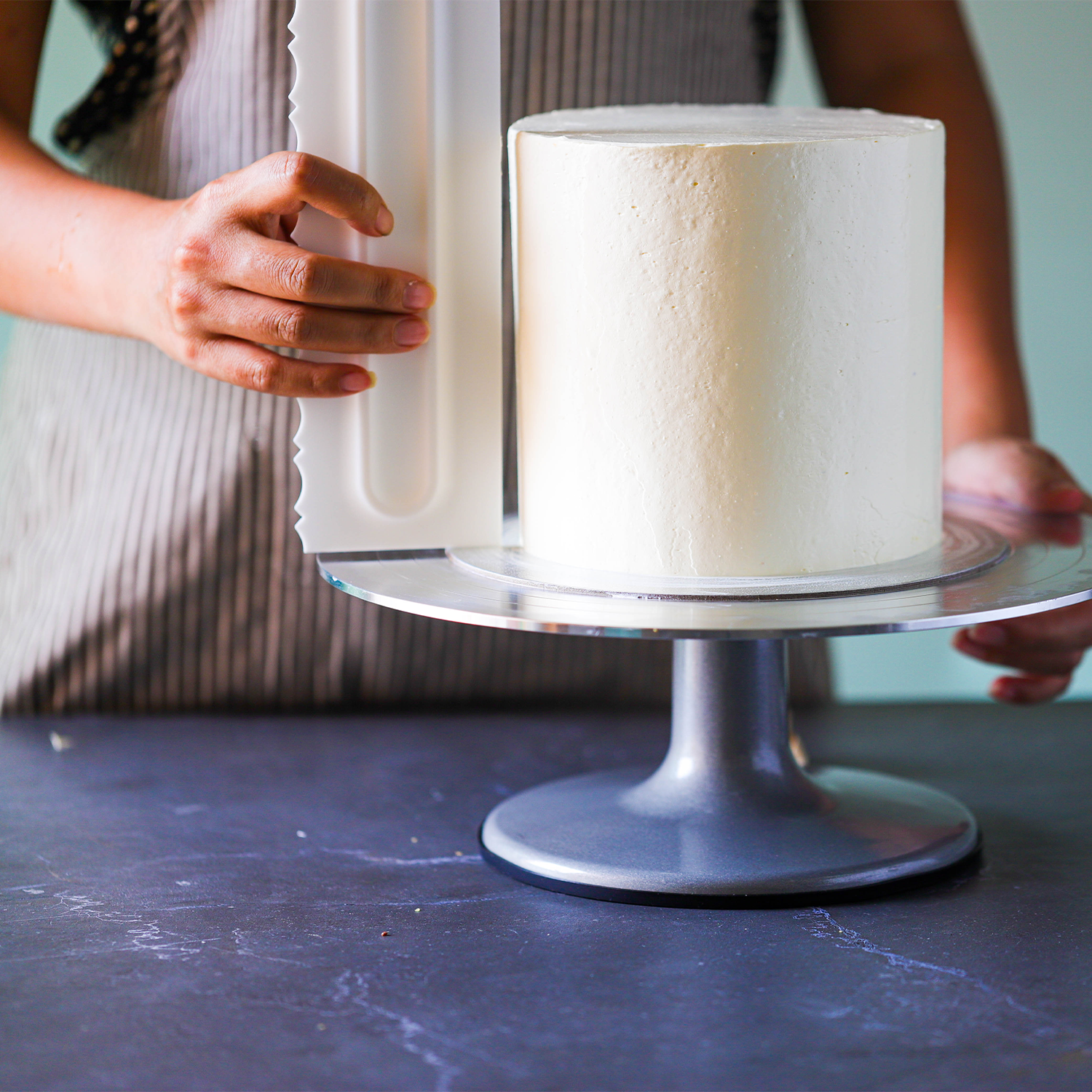 Kayaso Decorating Comb and Icing Smoother, 4 Pcs Cake Scraper Set.