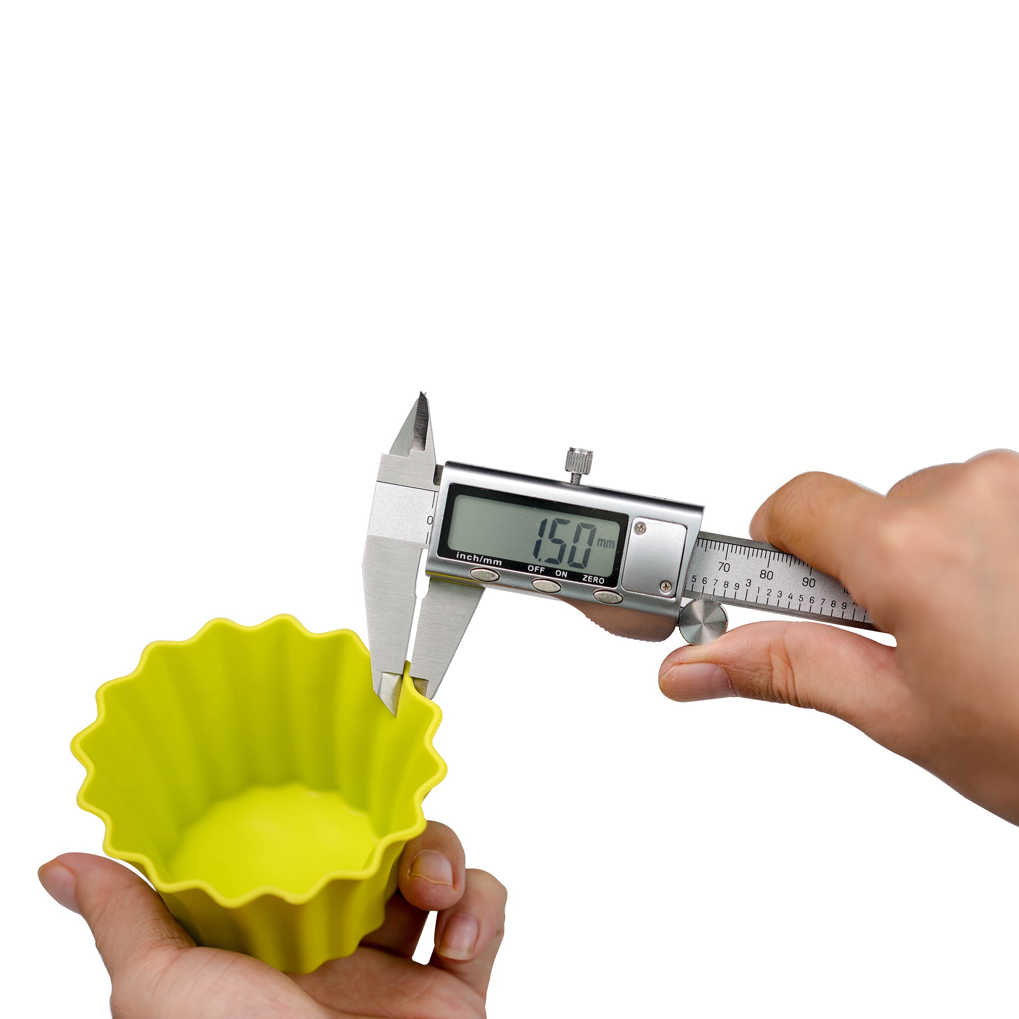 Kayaso Reusable Silicone Baking Cups,  Cake molds None-Stick Cupcake Muffin liners, BPA free, Fluted Mold, 12 pack, Assorted Colors