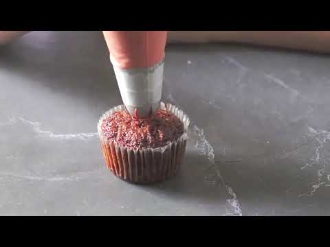 Kayaso Cake Decorating Icing Piping Tip Set, 10 X-large Decorating Tips Stainless Steel Plus 20 Disposable Pastry Bags